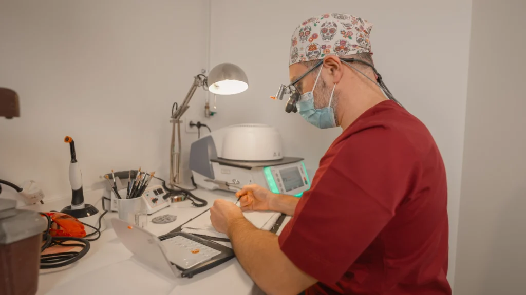 soins gencives implant montauban Dr Ali NOUREDDINE Chirurgiens-dentistes à Montauban